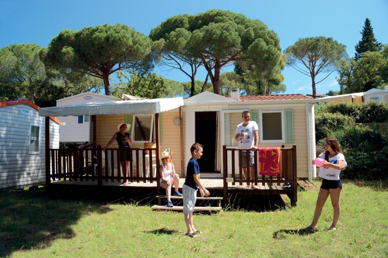 Camping Parc Montana - Maeva Gassin Extérieur photo